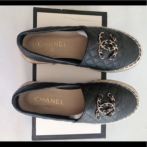 Chanel flats Quilted shoes